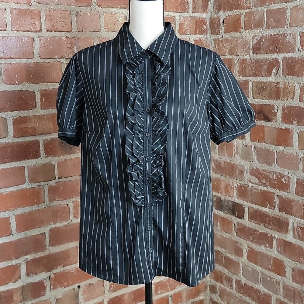 Lane‎ Bryant ruffled button up short sleeve dress shirt 14/16